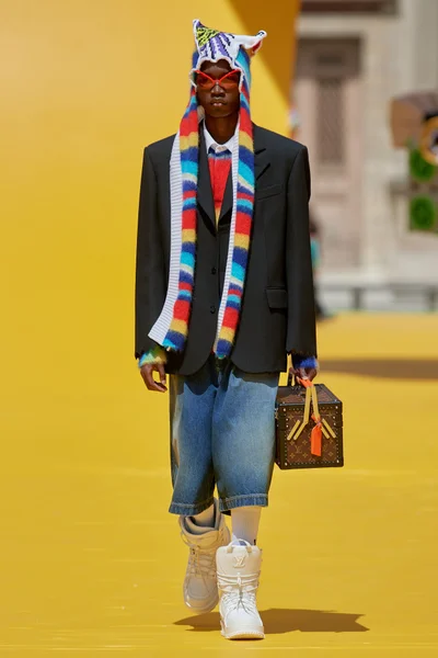 Look 36